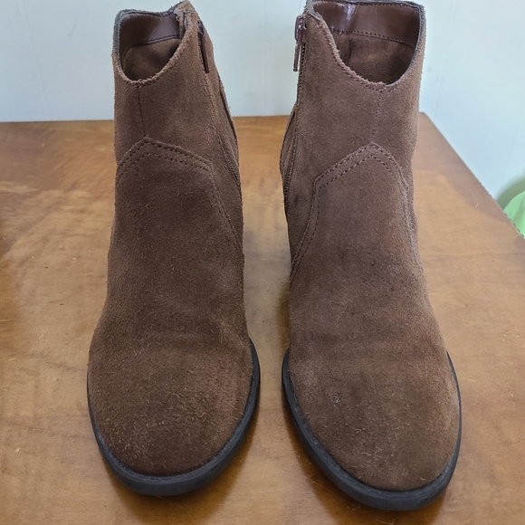 American Eagle Suede Ankle Boot Bootie - Picture 2 of 11